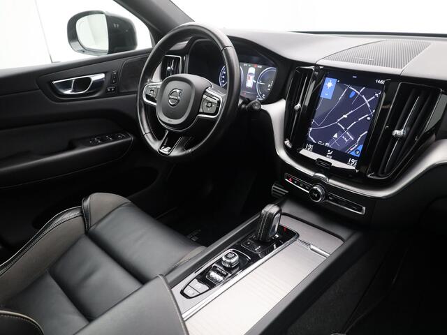 Volvo XC60 2.0 T8 Twin Engine AWD R-Design | PANO | H&K | CAMERA
