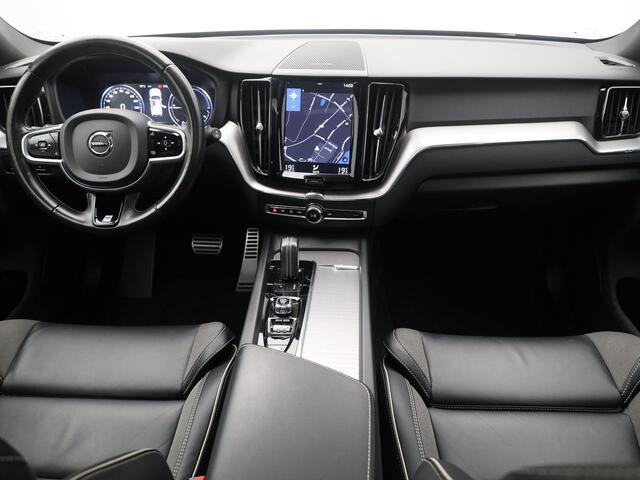 Volvo XC60 2.0 T8 Twin Engine AWD R-Design | PANO | H&K | CAMERA