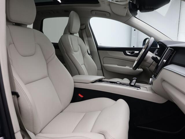 Volvo XC60 2.0 Recharge T6 AWD Business Pro | PANO | CAMERA | KEYLESS | TREKHAAK