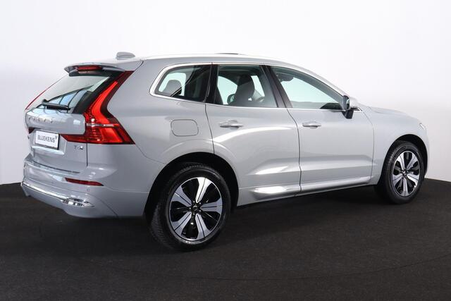 Volvo XC60 T6 Plug-in hybrid AWD Essential Edition Bright - Panorama/schuifdak - IntelliSafe Assist & Surround - Leder - Parkeercamera achter - Verwarmde voorstoelen, stuur & achterbank - Parkeersensoren voor & achter - Draadloze tel. lader - Extra getint glas - 19'