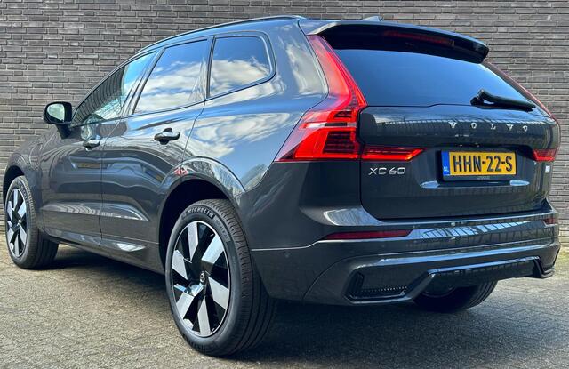 Volvo XC60 2.0 T6 Plug-in hybrid AWD Plus Dark l Panorama l Harman Cardon l 360 Camera l Stoelverwarming achter