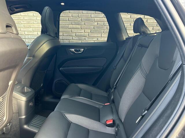 Volvo XC60 2.0 T6 Plug-in hybrid AWD Plus Dark l Panorama l Harman Cardon l 360 Camera l Stoelverwarming achter
