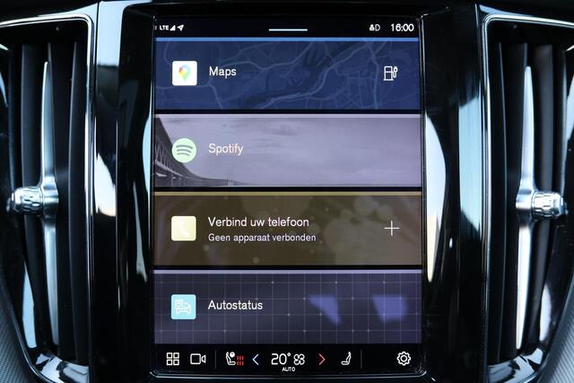 Volvo XC60 T6 Recharge AWD Plus Dark - LONG RANGE - Panorama/schuifdak - IntelliSafe Assist & Surround - Harman/Kardon audio - Adaptieve LED koplampen - Parkeercamera achter - Verwarmde voorstoelen, stuur & achterbank - Parkeersensoren voor & achter - Elektr. bedien