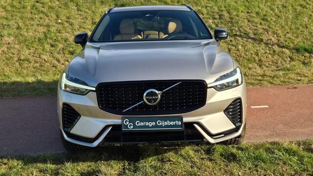 Volvo XC60 2.0 T6 Plug-in hybrid AWD Ultra Dark Compleet samengesteld - Luchtvering - Bowers Wilkins audio systeem - Massage functie voorstoelen - 360 Camera - 21"Inch Licht metaal