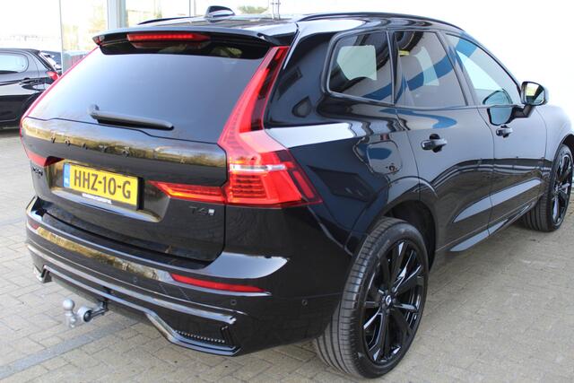 Volvo XC60 2.0 T6 Plug-in hybrid AWD Plus Black Edition | Direct Leverbaar!! | Panorama dak | Elektrisch wegklapbare trekhaak | Memory stand voorstoelen | Harman/Kardon Audiosysteem | Stoelverwarming voor & achter | Keyless entry/start | Stuurverwarming | Elektrisch