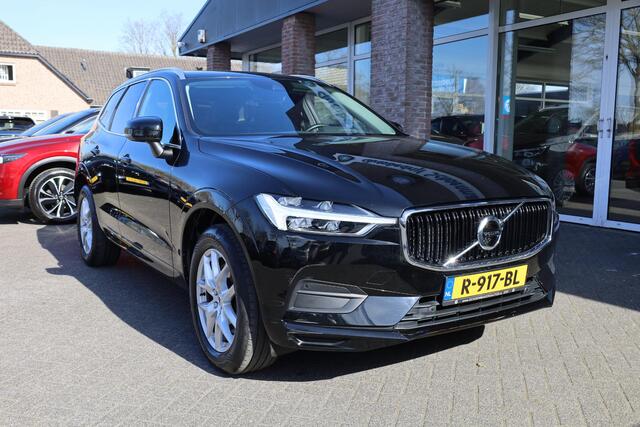 Volvo XC60 2.0 D3 Momentum CAMERA TREKHAAK-ELEC. CARPLAY 2xPDC FULL-LED 18"LMV BLIS