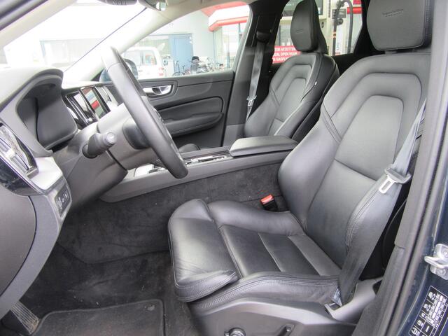 Volvo XC60 2.0 T8 Twin Engine AWD Inscription, Pano dak,leder (occasion)