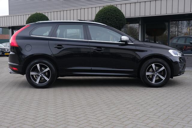Volvo XC60 2.0 T5 FWD R-Design Panodak Trekhaak NL Auto Dealer Onderhouden