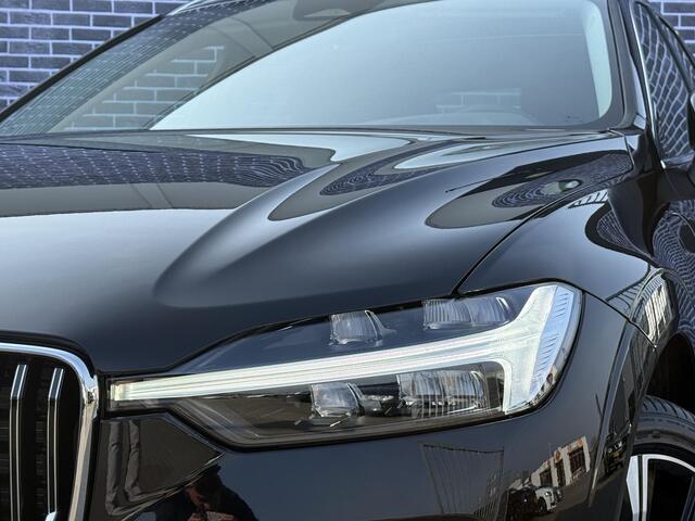 Volvo XC60 2.0 T6 Plug-in hybrid AWD Essential Edition Bright | 21 inch velgen | Schuif/kantel panoramadak | Stoel/stuurverwarming | Leder | Onyx Black |