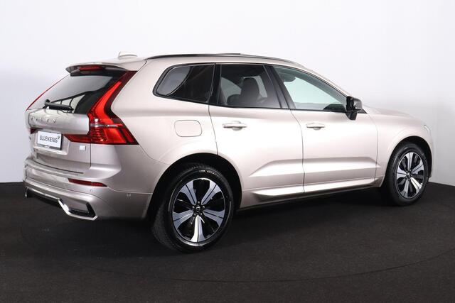 Volvo XC60 T6 Recharge AWD Plus Dark - LONG RANGE - Panorama/schuifdak - IntelliSafe Assist & Surround - 360º Camera - Harman/Kardon audio - Adaptieve LED koplampen - Verwarmde voorstoelen, stuur & achterbank - Parkeersensoren voor & achter - Elektr. bedienb. voorst