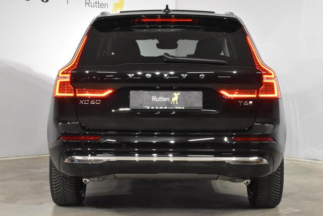 Volvo XC60 T6 350PK Automaat Plug-in hybrid AWD Essential Edition Bright / Driver Assist / Climate pack / Donker getint glas
