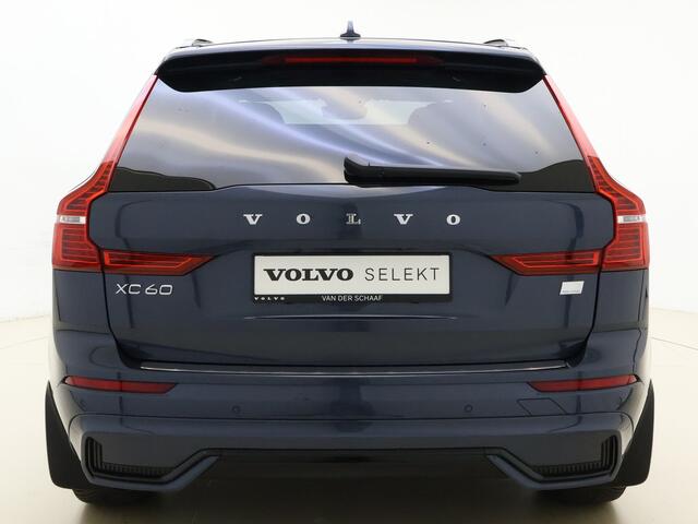 Volvo XC60 T6 350pk AWD Plus Dark / Harman en Kardon audio / Trekhaak / Memory seats / Camera voor en achter /