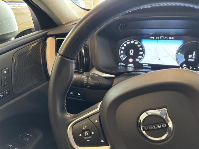 Volvo XC60 2.0 T8 Recharge AWD / Panoramadak / Leer / HeadUp / BLIS / Adapt cruise + Pilot ass / Apple Carplay/ Dab+ / HK / 360 camera - Elek Trekhaak -