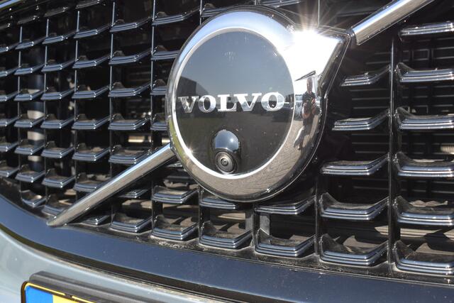 Volvo XC60 T8 455pk AWD Ultimate Dark / 21'' / Head-Up / H&K Audio / Panoramadak / Full-LED / 360 Camera / Getint glas / Dubbel glas /