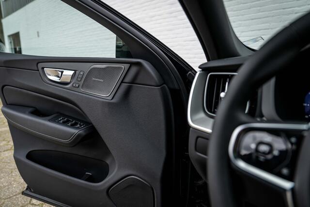 Volvo XC60 2.0 T6 AWD 398pk Black Edition Luchtvering Nappa