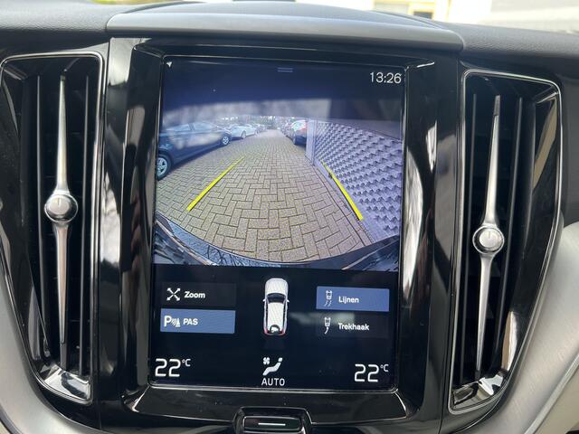 Volvo XC60 2.0 T8 Twin Engine AWD Momentum Pro Dealeronderhouden