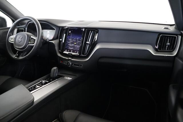 Volvo XC60 2.0 B4 R-Design / Opendak / Leder / HK / Pilot assist / Trekhaak