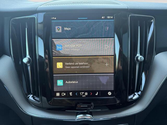 Volvo XC60 2.0 T6 Plug-in hybrid AWD Plus Dark | Harman/Kardon Audio | Trekhaak | 360 graden camera | Stoelverwarming |