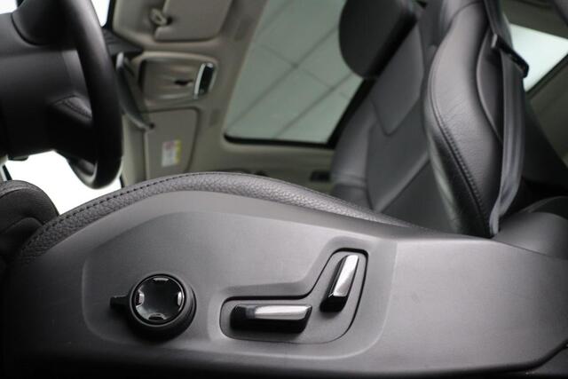 Volvo XC60 2.0 T6 Recharge AWD Inscription | Panoramadak | Head-Up | Leder | Stoel & stuurverwarming | 360 camera | Harman/Kardon | Adaptive cruise | Full LED
