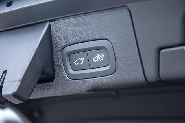 Volvo XC60 2.0 T8 AWD ULTRA BRIGHT RECHARGE