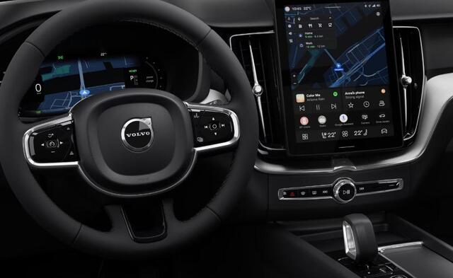 Volvo XC60 2.0 T6 Plug-in hybrid AWD Essential | Facelift | Adaptieve Cruise Control | Climate Pack | Parkeersensoren V+A | 19" | All Season Banden |