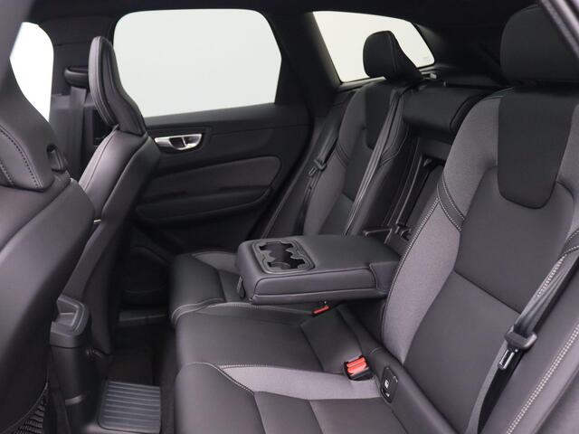 Volvo XC60 2.0 T6 Plug-in hybrid AWD Plus Black Edition Panoramadak, trekha