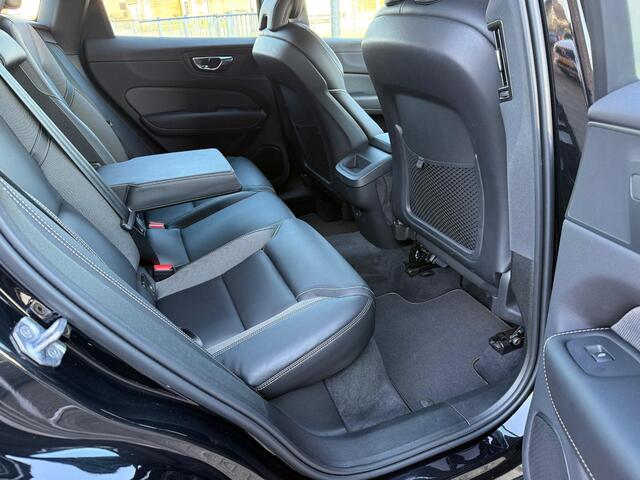 Volvo XC60 2.0 B4 R-Design