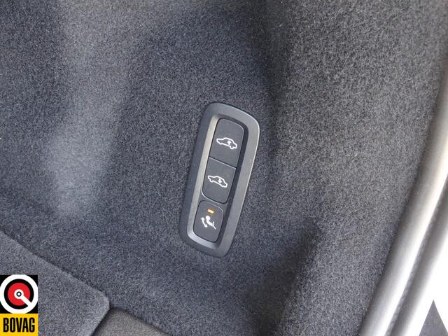 Volvo XC60 2.0 T6 Plug-in hybrid AWD Plus Black Edition