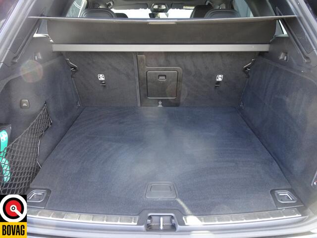 Volvo XC60 2.0 T6 Plug-in hybrid AWD Plus Black Edition
