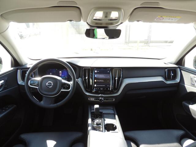 Volvo XC60 2.0 T6 Plug-in hybrid AWD Plus Dark Camera/Panodak/21inch etc.