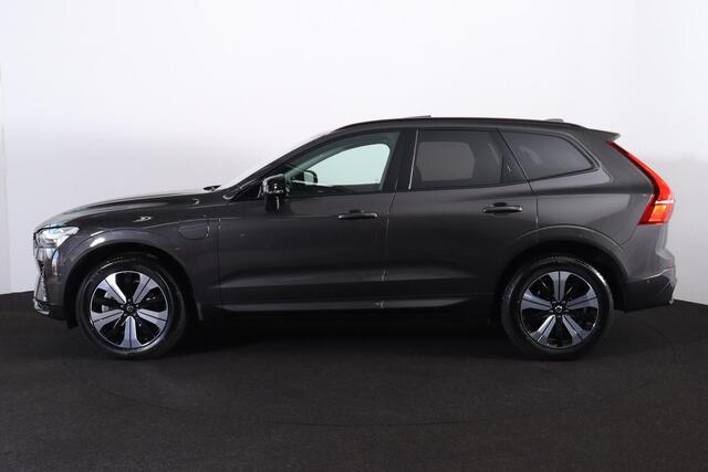 Volvo XC60 T6 Recharge AWD Plus Dark - LONG RANGE - Panorama/schuifdak - IntelliSafe Assist & Surround - 360º Camera - Harman/Kardon audio - Adaptieve LED koplampen - Verwarmde voorstoelen, stuur & achterbank - Parkeersensoren voor & achter - Elektr. bedienb. voorst