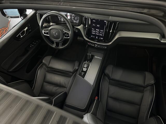 Volvo XC60 T8 391pk AWD R-Design Plus Pack | Panorama | ACC | Memory | Pilot-Assist | Sportstoelen | Camera | Keyless | Led | Zwarte Hemelbekleding | Dab | Carplay | Stuurwielverwarming | Bovag Garantie.