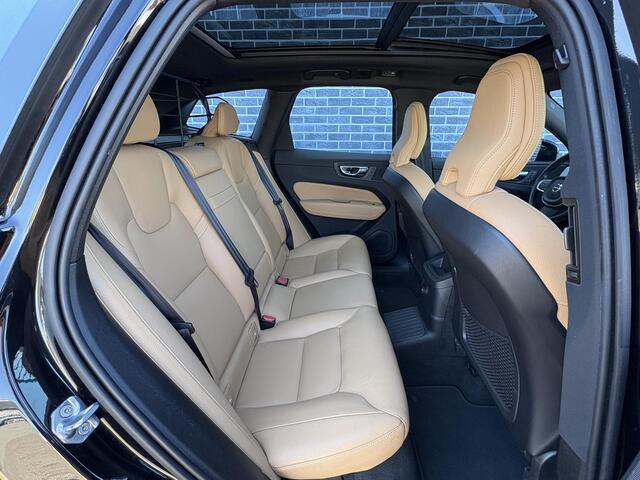 Volvo XC60 2.0 T8 Twin Engine AWD Momentum | Trekhaak | Panorama-schuifdak | Camera | BLIS | Adaptieve cruise controle | Memory L+R | Leder | 20'' |