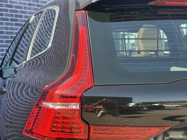 Volvo XC60 2.0 T8 Twin Engine AWD Momentum | Trekhaak | Panorama-schuifdak | Camera | BLIS | Adaptieve cruise controle | Memory L+R | Leder | 20'' |