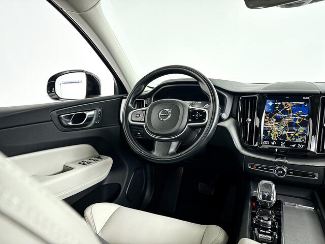 Volvo XC60 B5 Aut. Inscription | Panoramadak | Head- up display | Trekhaak