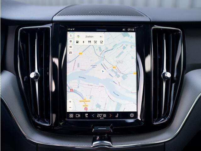 Volvo XC60 2.0 T6 Plug-in hybrid AWD Plus Black Edition | 360 Camera | Harman/Kardon | Trekhaak | Panodak | 21'' | Long Range | Prijs Rijklaar!!