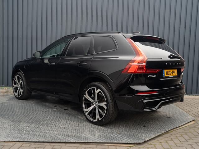 Volvo XC60 2.0 T6 Plug-in hybrid AWD Plus Dark | 360 Camera | Harman/Kardon | Trekhaak | Panodak | Long Range | Prijs Rijklaar!!