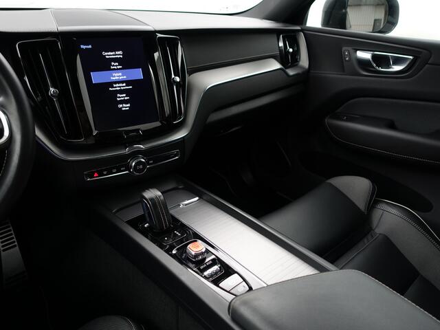 Volvo XC60 2.0 T8 Twin Engine AWD R-Design- Panoramadak, Elek Trekhaak, Carplay, Camera, Stuur/Stoelverwarming, Xenon Led