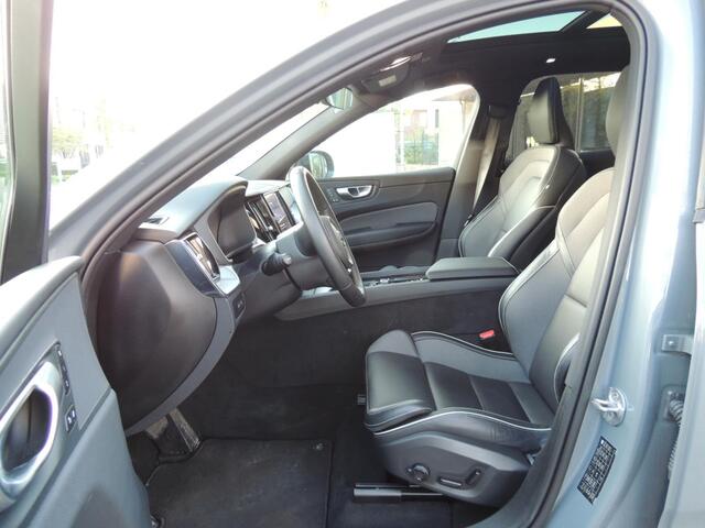 Volvo XC60 2.0 T6 Plug-in hybrid AWD Plus Dark Long Range/Panodak/Ad Cruise etc.