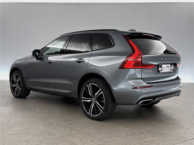 Volvo XC60 T8 Twin Engine 341PK AWD R-Design Luchtvering Pano LED 360Camera Trekhaak Stoel-Stuur verwarming Carplay Virtual Head-up Display Clima Cruise Navi PDC Memory-seat 21''LMV