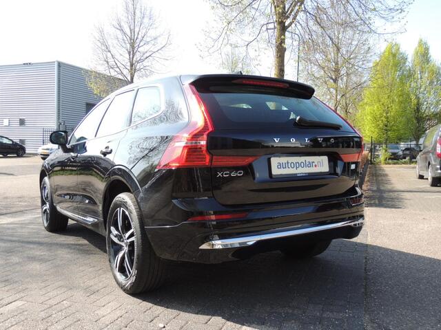 Volvo XC60 2.0 T6 Plug-in hybrid AWD Core Bright Long Range/19 inch/Pano/Leder/Camera etc.