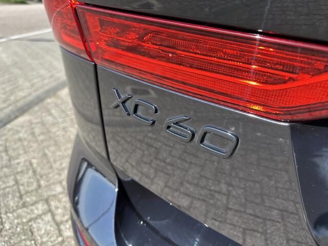 Volvo XC60 2.0 T6 Black Edition AWD Plug-in hybrid