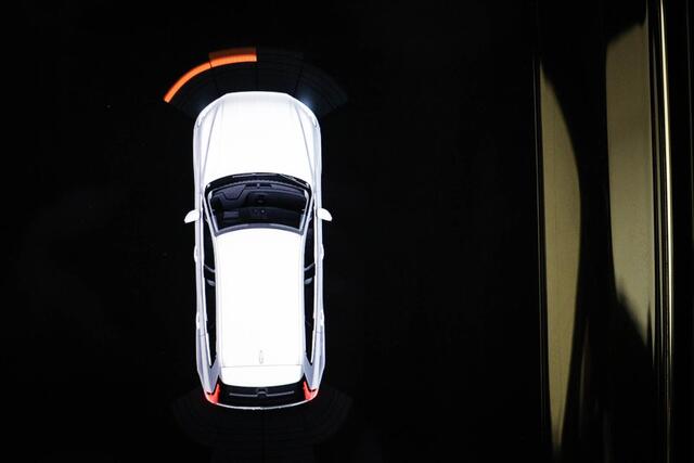 Volvo XC60 2.0 Recharge T6 AWD R-Design | PANORAMADAK | DAB | APPLE | CAMERA | 22"