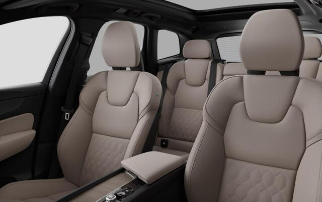 Volvo XC60 2.0 T6 Plug-in hybrid AWD Plus Dark | Luchtvering | Schuif Kantel Dak | 360 Camera | Head Up Display | Donker Glas |
