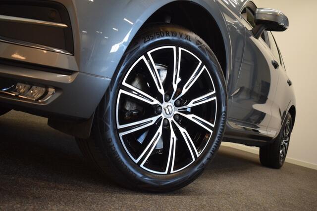 Volvo XC60 2.0 T5 250pk AUT8 Inscription 65000 NAP/ Sunroof/ Head Up Displ./ Camera/ Airco v+a/ Stuur &Stoelverw. v+a/ Reservewiel