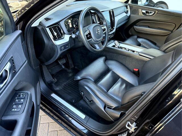 Volvo XC60 2.0 B5 Inscription Trekhaak, Panoramadak, Leer