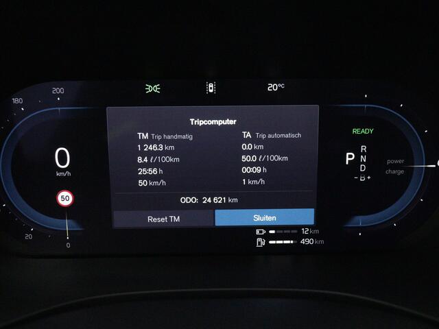 Volvo XC60 2.0 T6 Plug-in hybrid AWD Plus Dark Pano, 21", 360 camera