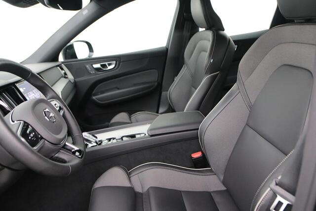 Volvo XC60 T6 Plug-in hybrid Plus Black Edition | Long Range | Panoramadak | Stoel+Stuurverwarming | 21 Inch | Camera | Stoel+Stuurverwarming