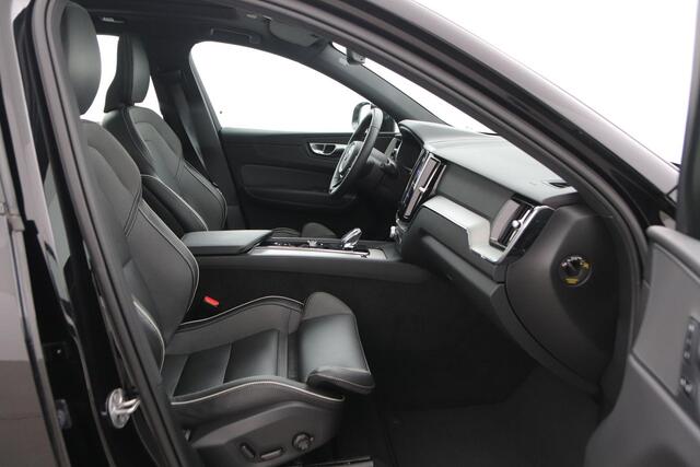 Volvo XC60 T6 Plug-in hybrid Plus Black Edition | Long Range | Panoramadak | Stoel+Stuurverwarming | 21 Inch | Camera | Stoel+Stuurverwarming