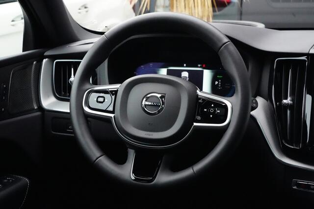 Volvo XC60 2.0 T8 Plug-in hybrid AWD Ultimate Black Edition 455pk Panoramadak/HarmanKardon/360Camera